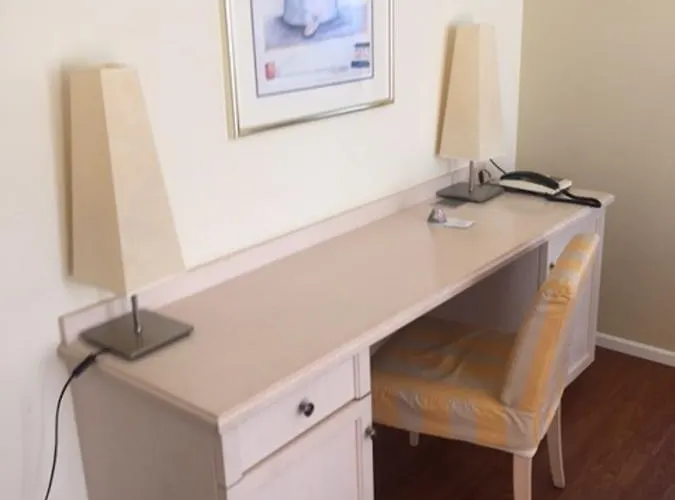 Otel Strandhotel Pique *